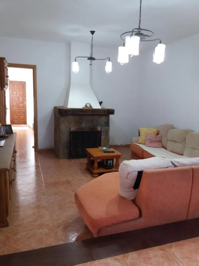 La Caldereta Casa Rural La Oliva 0*,